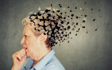 connection bewtween hearing loss and dementia